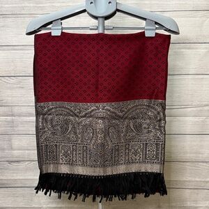 Oscar De La Renta Wool Fringed Red, Gray and  Black Scarf, never worn